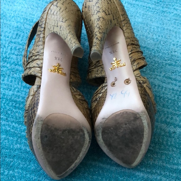 Prada heels size 38.5 snake heels - Picture 5 of 7